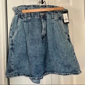 Dynamite Shorts. New. Large